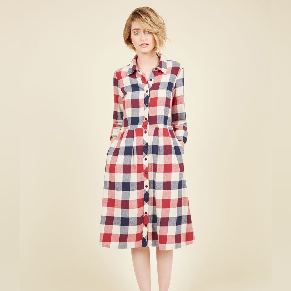 M ModCloth Jam Girl Cotton Plaid Button Down Dress in Mixed Berry